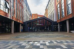 Student Only Eclipse