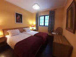 Cottage Sete Mares in Praia das Ma s