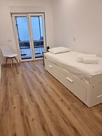 Downtown Faro Luxury Flat With Balcony