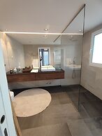 2 Terraces Flat River and Marina View