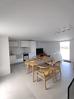 2 Terraces Flat River and Marina View