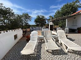 Arma o de Pera Nice Flat Terrace View