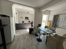 Arma o de Pera Nice Flat Terrace View