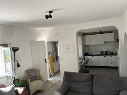 Arma o de Pera Nice Flat Terrace View