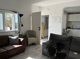 Arma o de Pera Nice Flat Terrace View