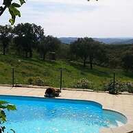 Serra do Caldeir o Private Pool Villa