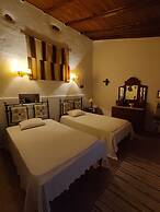 Serra do Caldeir o Private Pool Villa