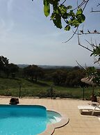 Serra do Caldeir o Private Pool Villa