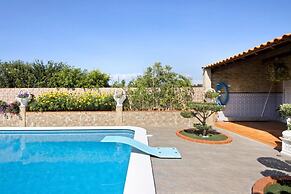 Private Pool Villa 20min by Porto