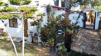 Porches Private Pool Villa 17 Guests