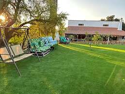 Porches Private Pool Villa 17 Guests