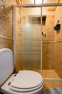 Porches Private Pool Villa 17 Guests