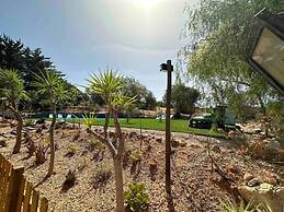 Porches Private Pool Villa 17 Guests