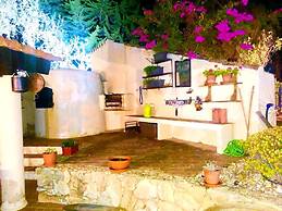 Porches Private Pool Villa 17 Guests