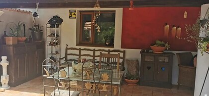 Porches Private Pool Villa 17 Guests