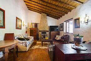 Porches Private Pool Villa 17 Guests