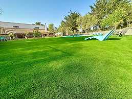 Porches Private Pool Villa 17 Guests