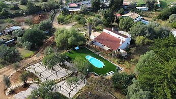 Porches Private Pool Villa 17 Guests