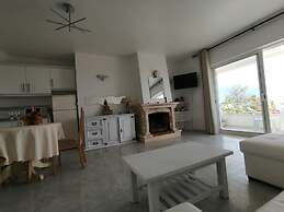 S o Rafael Beach Flat