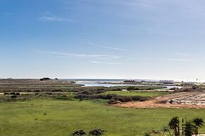 Beach Front View Armacao de Pera Flat