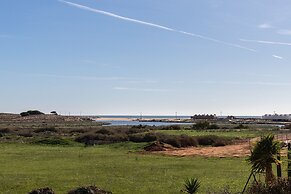 Beach Front View Armacao de Pera Flat II