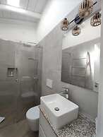 2 Floors Home Near Carvoeiro Slidesplash