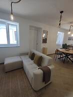 2 Floors Home Near Carvoeiro Slidesplash