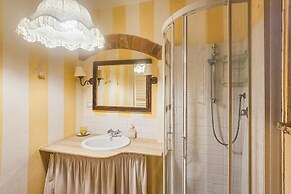 Francigena Loggia Pergola Shared Pool