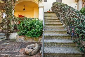 Francigena Loggia Pergola Shared Pool