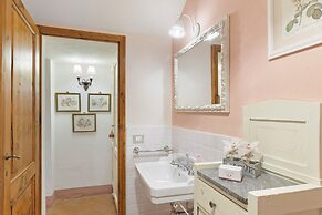 Francigena Terrazza Shared Pool