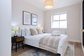 The Guildford Getaway - 3bdr With Garden