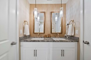 9127 Turquoise Wave Cove