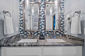 9127 Turquoise Wave Cove