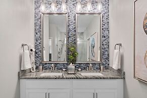 9127 Turquoise Wave Cove