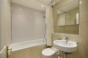 The Guildford Getaway - 3bdr With Garden