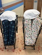 Foothills Lodge & Diner