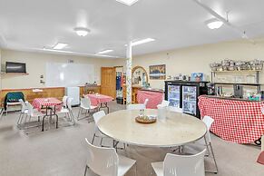 Foothills Lodge & Diner