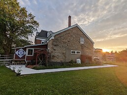 Foothills Lodge & Diner
