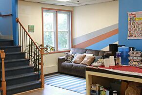 Foothills Lodge & Diner