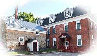 Foothills Lodge & Diner