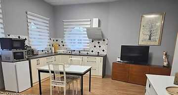 Smakhouse Studio Description