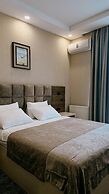 Aniko Hotel