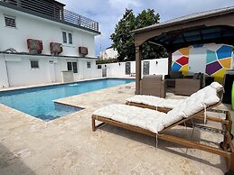 Sea Breeze Tunnel Hideaway 6