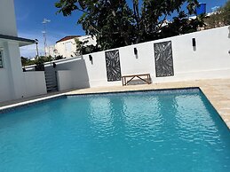 Sea Breeze Tunnel Hideaway 6