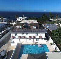 Sea Breeze Tunnel Hideaway 6