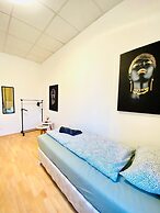 Rooms in Cozy 4BR Shared Apt Central