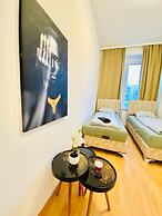 Rooms in Cozy 4BR Shared Apt Central