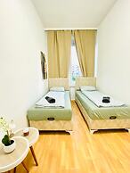 Rooms in Cozy 4BR Shared Apt Central