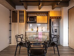 Brilliant 1 BR in Chapinero