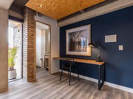 Brilliant 1 BR in Chapinero